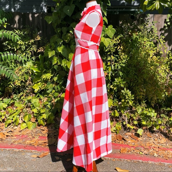 Late 50s/Early 60s Red and White Textured Cotton Maxi Dress - Picture 3 of 7
